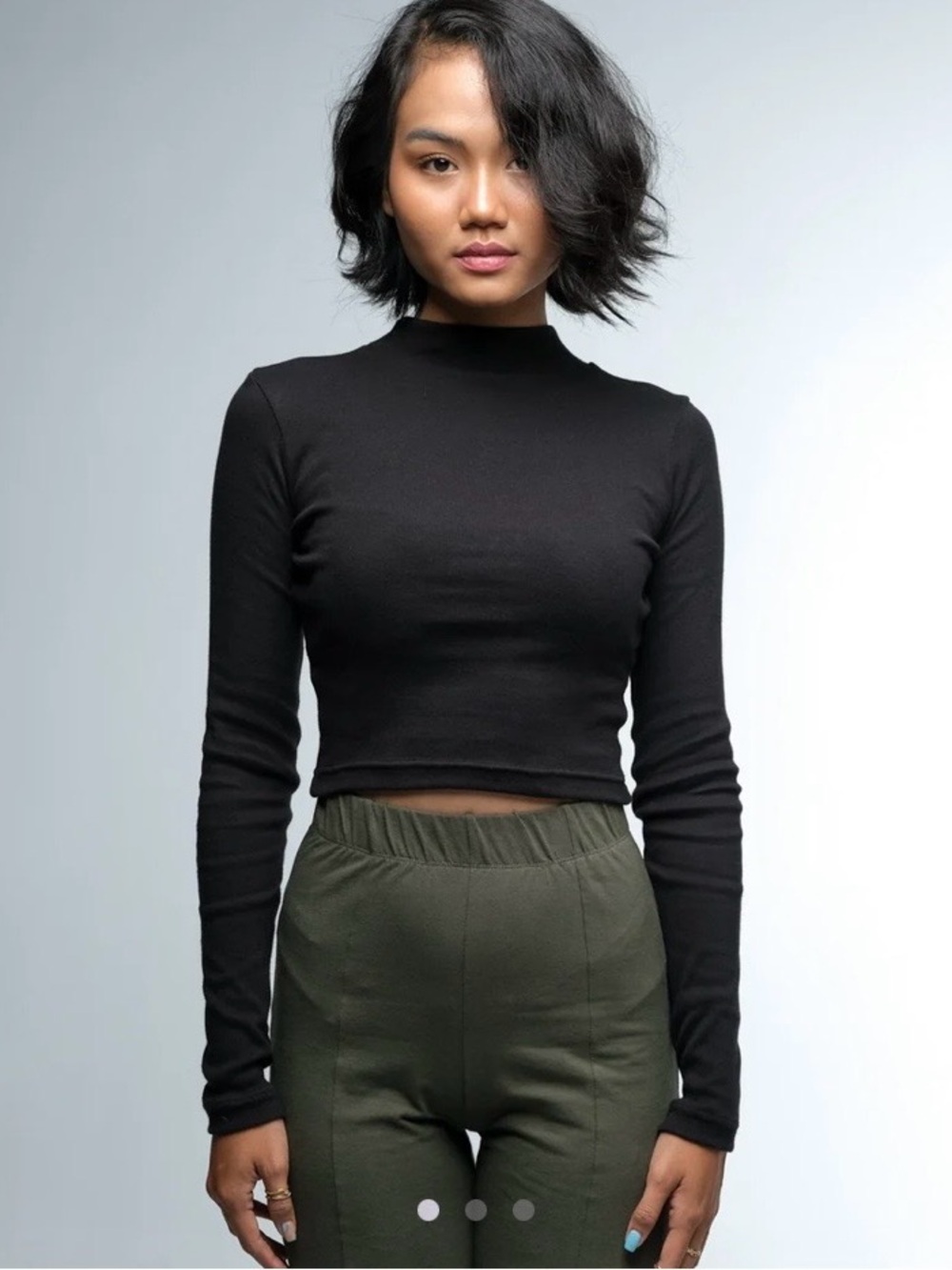 Tonlé Boupha Mock Neck Crop Top Black XL